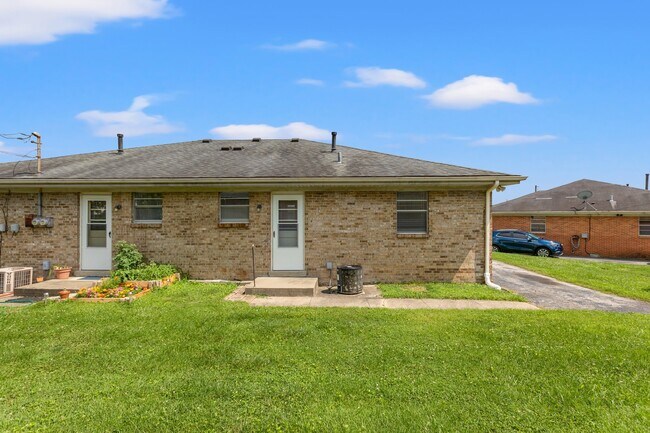 Building Photo - 4029 Victoria Way