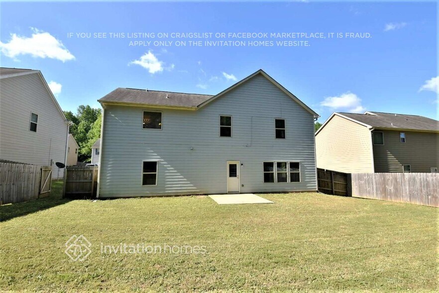 Building Photo - 4072 Oak Field Dr