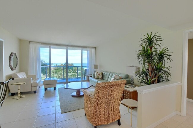 Building Photo - 333 NE 21st Ave