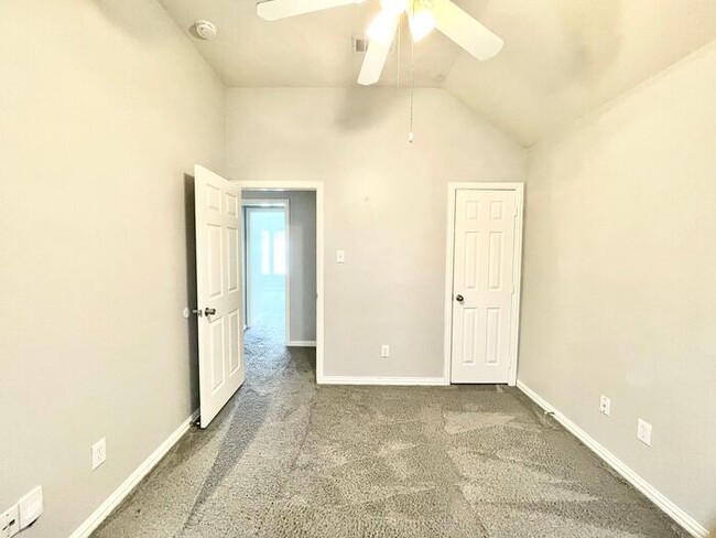 Building Photo - McKinney ISD 1 story ready for move in