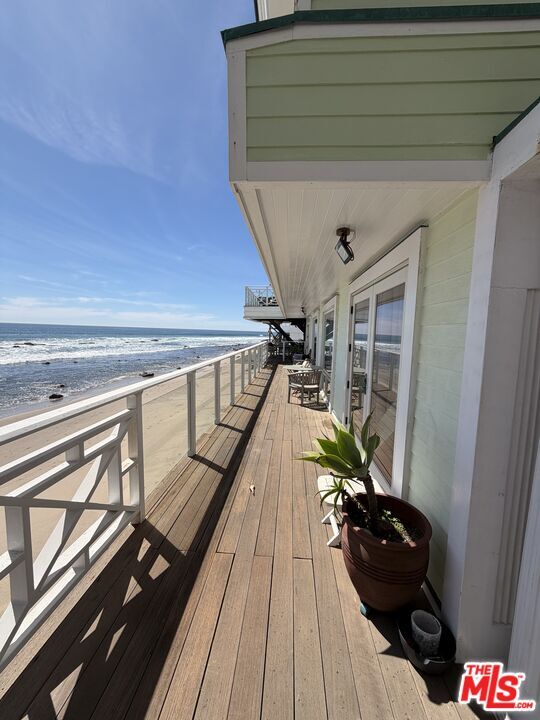 Building Photo - 24000 Malibu Rd