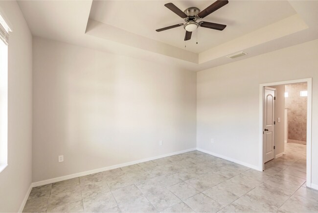 Building Photo - 3603 NE 12th Ct