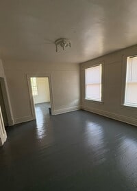 Building Photo - 30 N Gallatin Ave