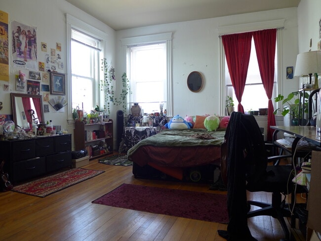 Primary Photo - 22 Evans Way