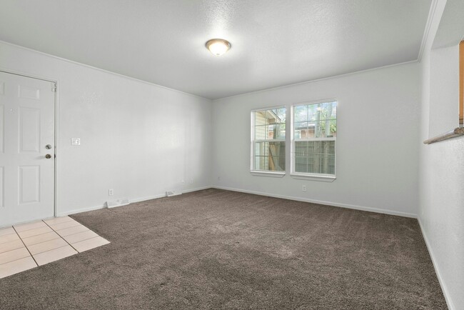 Building Photo - 6240 E 64th Pl