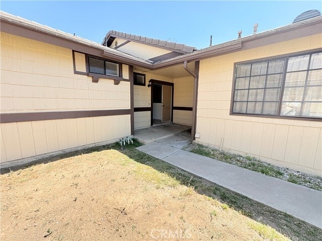 Building Photo - 23214 Sonnet Dr