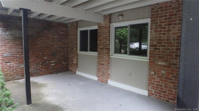 Building Photo - 20 Southport Woods Drive