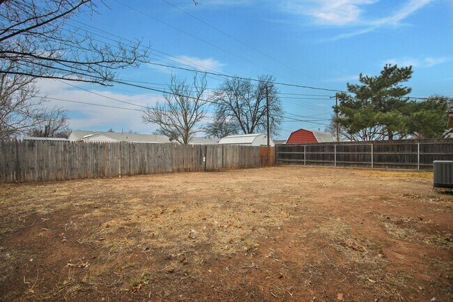 Building Photo - 1307 61st St