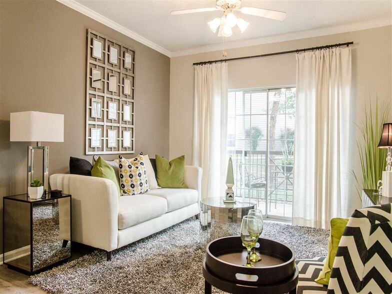 Open Space Living Room with Hardwood Floor and Stylish Interior Showing Natural Light - Harpeth River Oaks