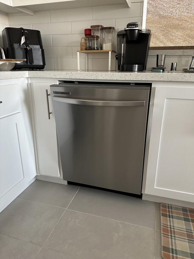 Building Photo - 2109 Blossom Ranch Rd