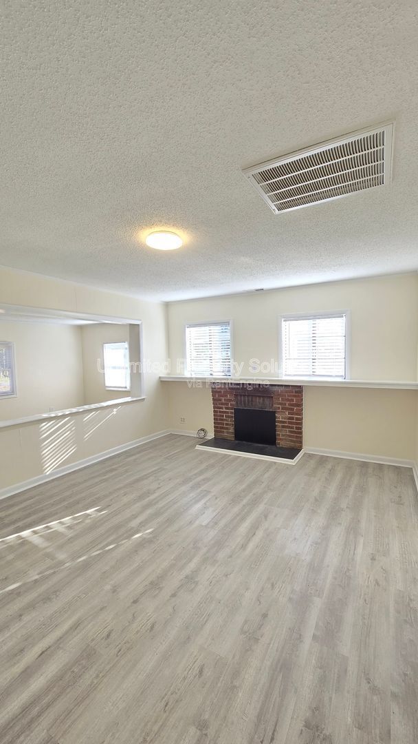 Building Photo - 4936 Wrightsville Ave