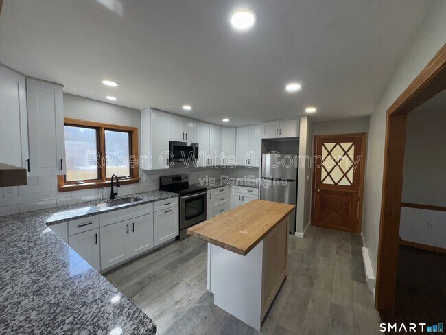 Building Photo - 1 Burlington Rd