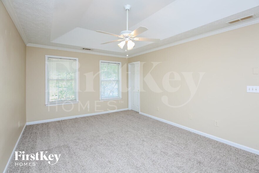 Building Photo - 3710 Wake Robin Way