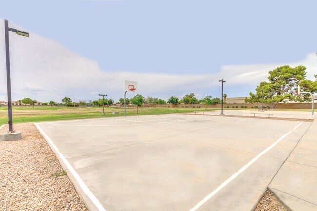 Building Photo - Maricopa Meadows