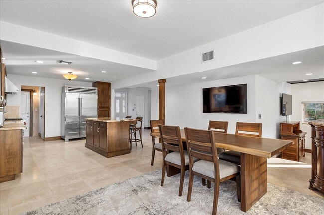 Building Photo - 1421 Ponce de Leon Dr