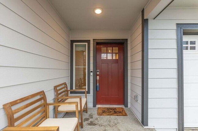Building Photo - July Rent Free! Newer 3-Bedroom Home with Smart Features, Tandem Garage & Modern Finishes