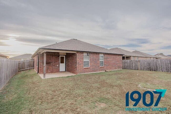 Building Photo - Modern & Spacious 3-Bedroom Home in Newcastle - Move In Now & Get 50% Off Your First & Second Mon...