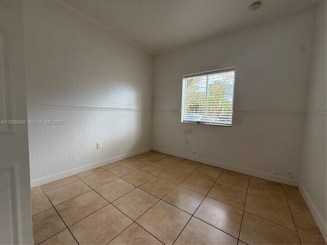 Building Photo - 13272 Old Biscayne Dr