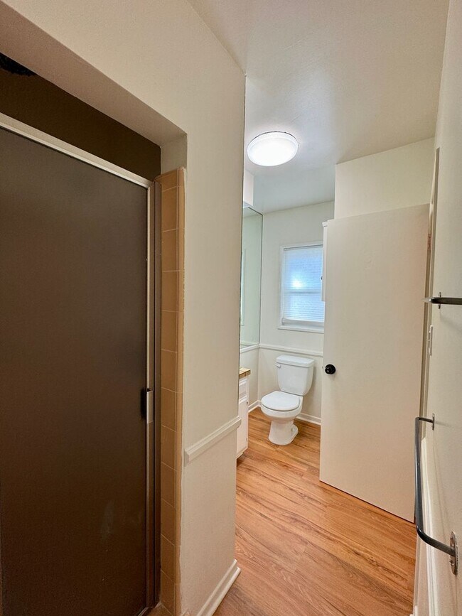 Building Photo - Charming 4-Bedroom Home on a Quiet Tree-Lined Street in Valley Glen