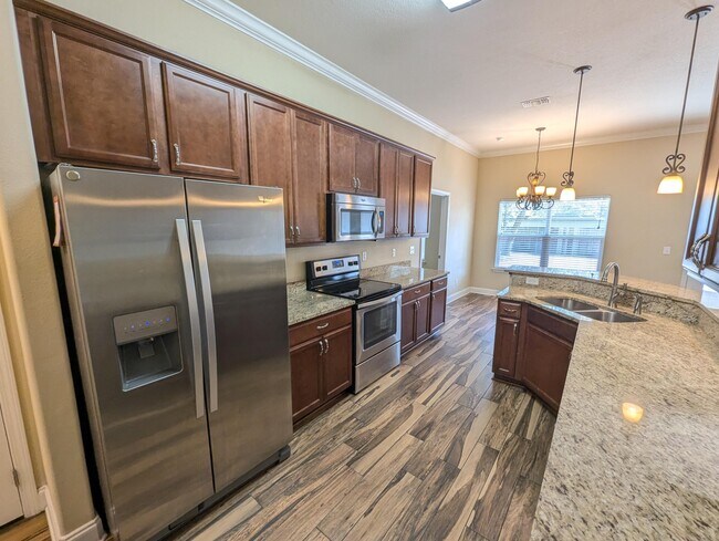 Building Photo - 2216 Chapparel St