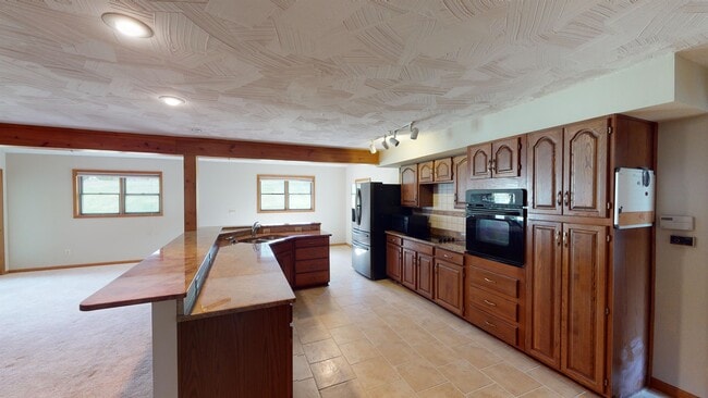 Building Photo - 3922 Ridgedale Dr