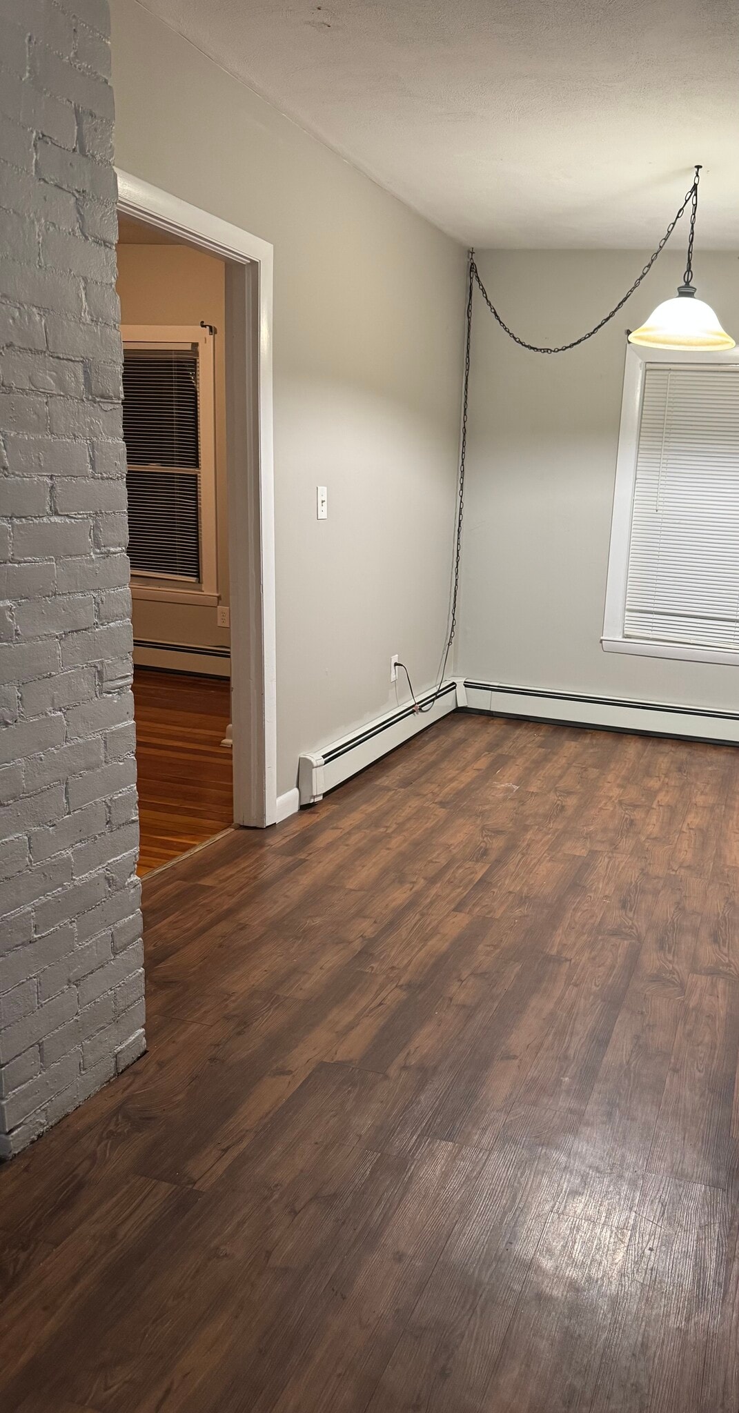 Building Photo - 36 School St