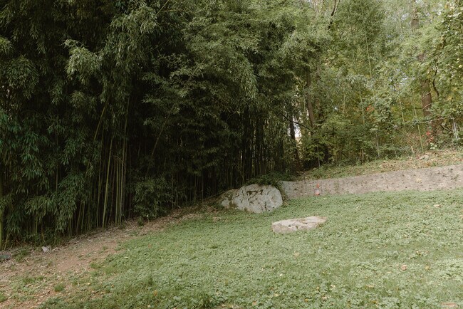 Building Photo - 1707 W 43rd St