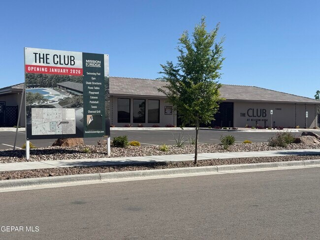 Building Photo - 13841 Paseo Central Ave