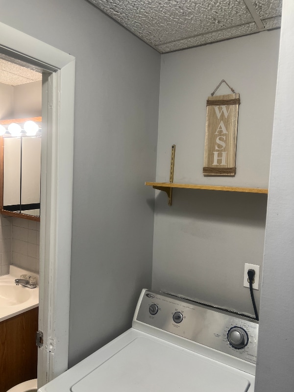 Building Photo - 505 W 53rd Ave