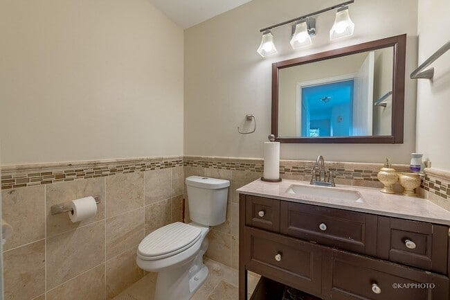 Building Photo - 2316 Periwinkle Ct