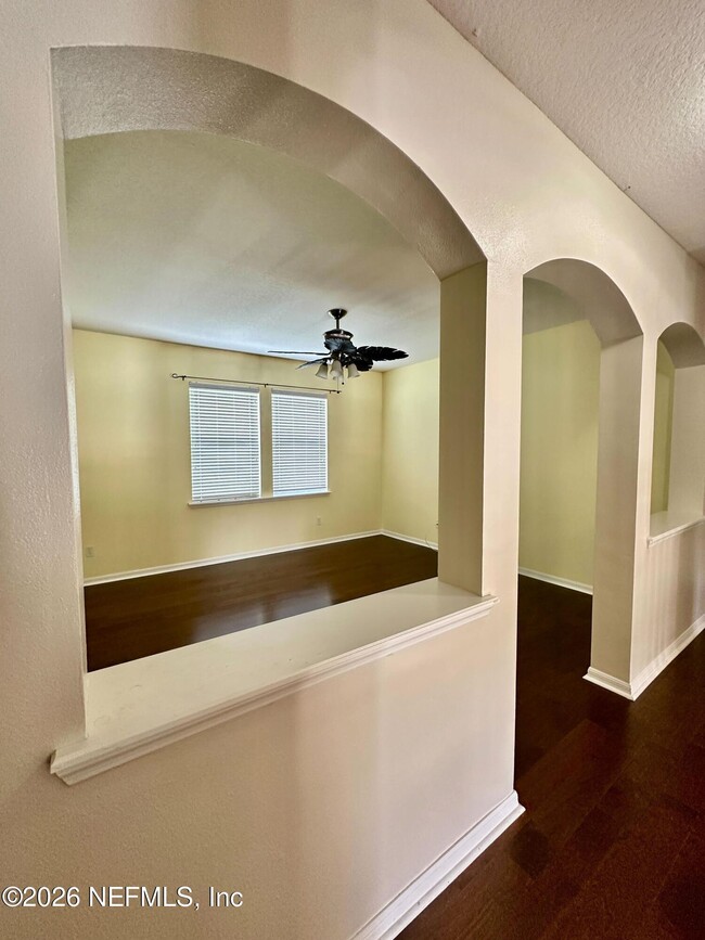 Building Photo - 13351 Smithwick Ln