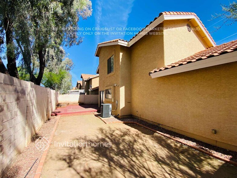 Building Photo - 42 W Hancock Ave