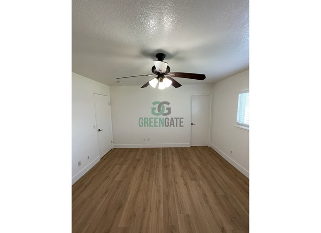 Building Photo - NOW AVAILABLE! Beautiful 3 Bedroom, 2 Bathroom Home Located in Ripon, CA