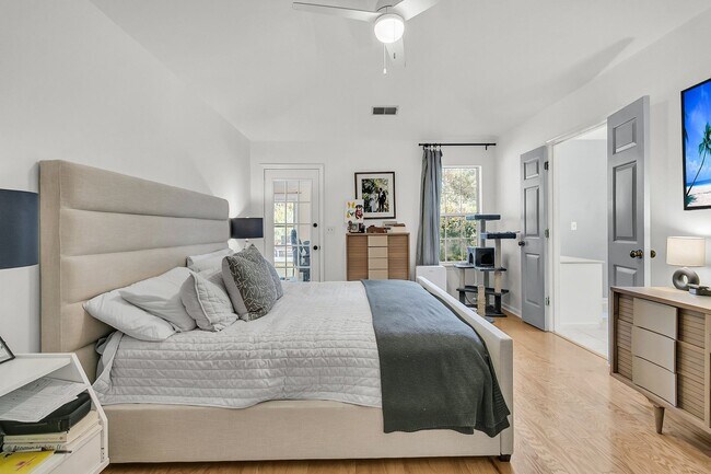 Building Photo - Charming 3 Bedroom, 2 Bath Home off of Longpoint in Mount Pleasant!