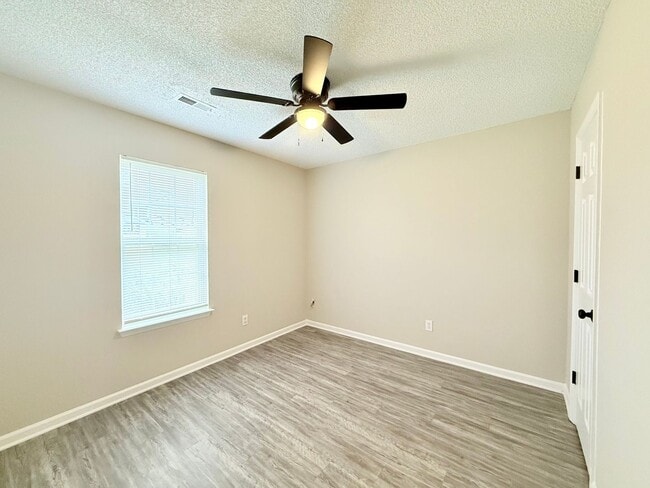 Building Photo - 4504 Biesterfield Dr