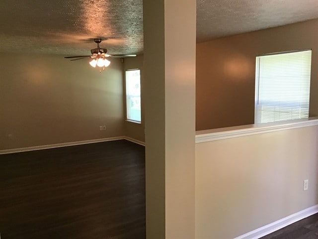 Building Photo - 5622 Decatur Ridge Dr