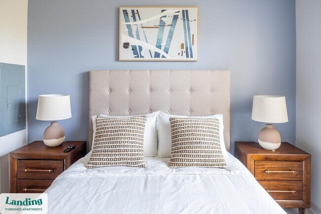 Building Photo - 1559 W 9 Mile Rd