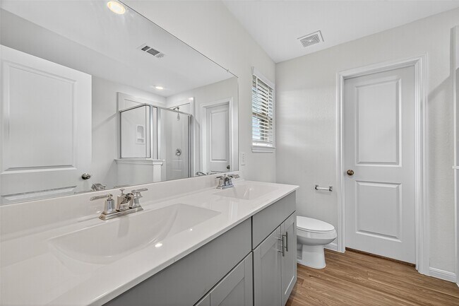 Building Photo - 1028 Laguna Cv Dr