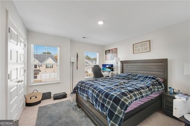 Building Photo - 1127 Trident Maple Chase