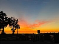 Building Photo - 654 Windrush Bay Dr