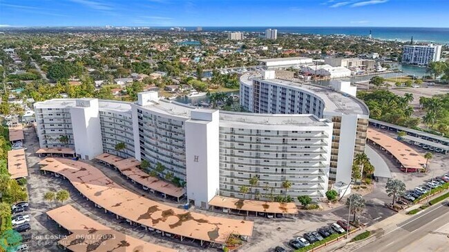 Primary Photo - 2731 NE 14th Street Causeway