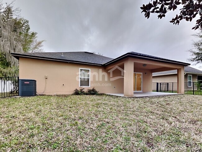 Building Photo - 72 Twin Lakes Drive