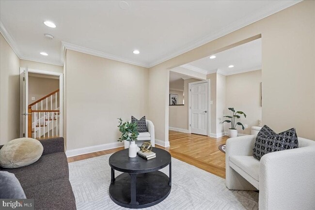 Building Photo - 4902 De Russey Pkwy