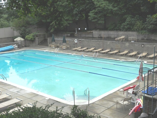 Only open in the summer - 77 Pond Ave