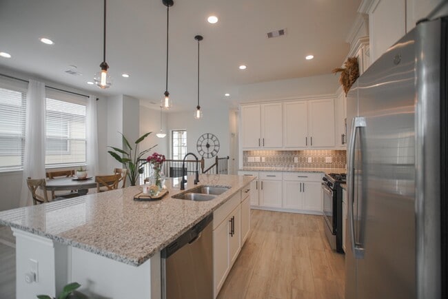 Building Photo - 4232 Merry Mill Dr