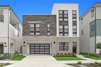 Building Photo - 168 Creation