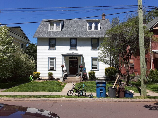 Primary Photo - 210 W Montgomery Ave