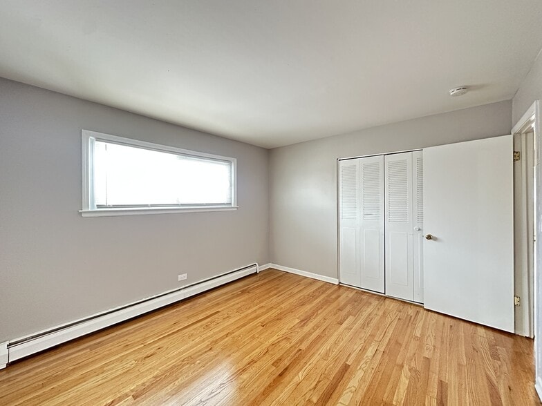 Building Photo - 430 Stevens Dr