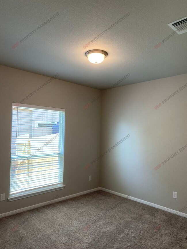 Building Photo - 4 bedroom home within Belton ISD!