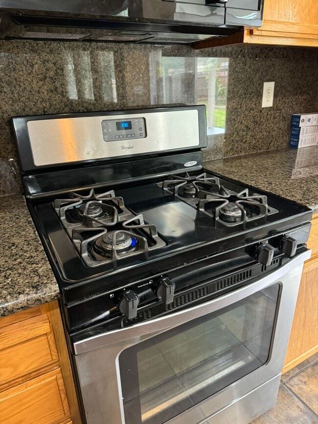 Building Photo - Sycamore Ranch 4 Bedroom Home For Rent